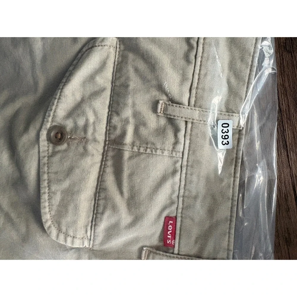 Levi Strauss & Co Mens Khaki Tan Ripstop Cargo Shorts Size 38 WaterLess Utility